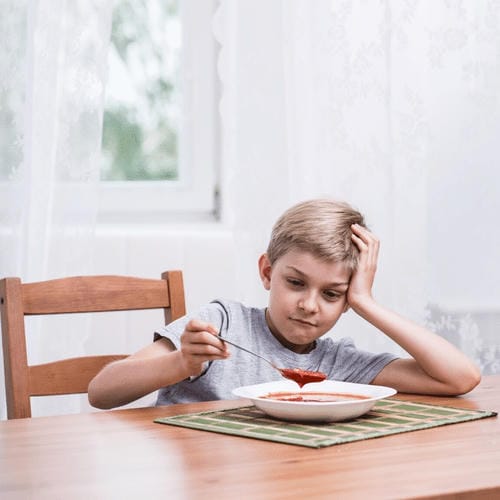 Why Your Child Finishes Lunch at School but Refuses Dinner—and How to Fix It